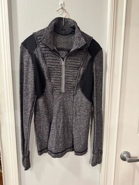 lululemon athletica Women's Gray & Black Half-Zip Pullover